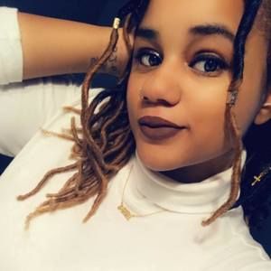 Meet your Posher, Whitney